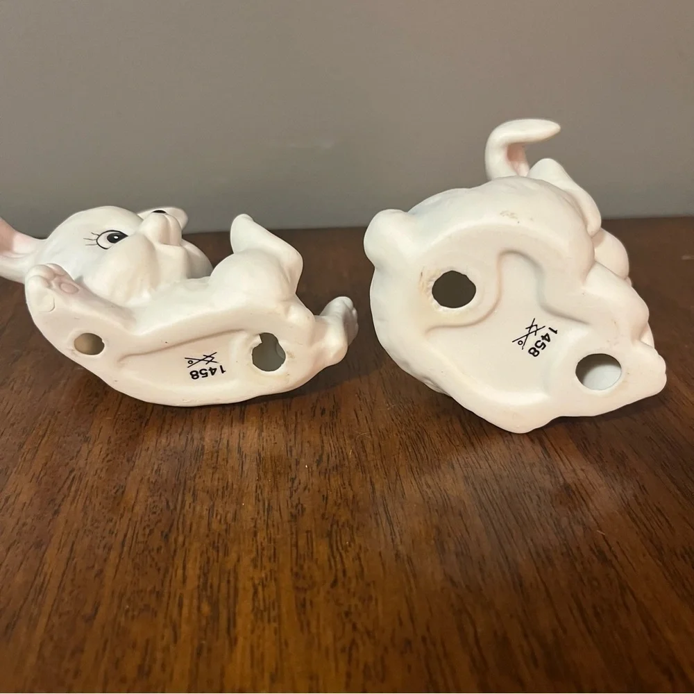 Vintage Pair of White Rabbit Figurines - HOMCO - Easter..1458